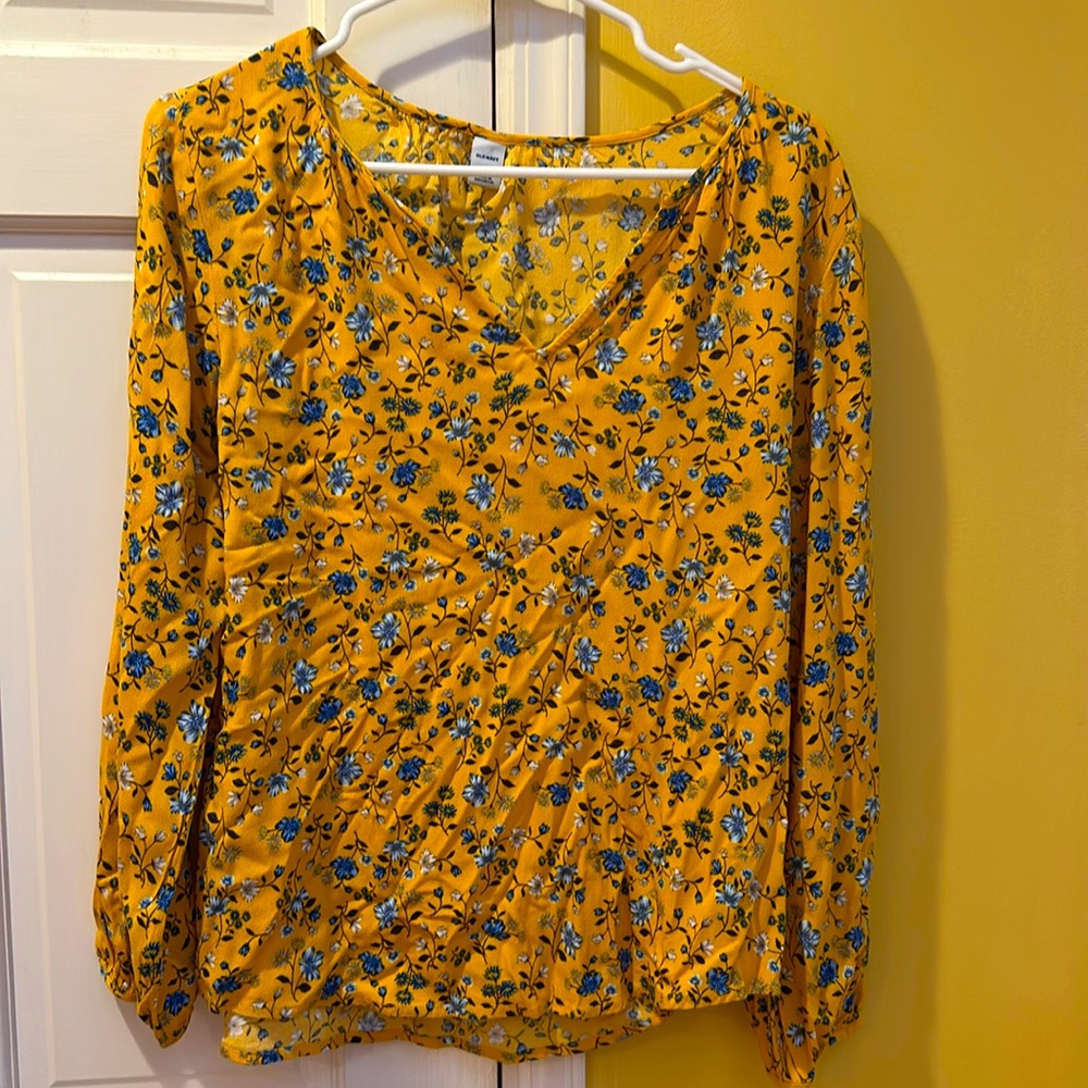Old Navy yellow floral blouse, small.